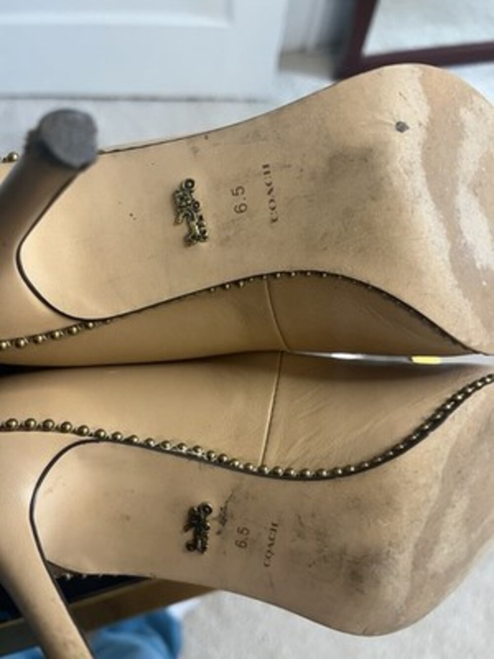 Coach Waverly High Heel Pumps. Nude/beige . Size 6.5. Very Good Condition - Picture 7 of 9